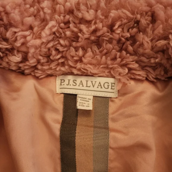 P.J. Salvage Pink Faux Fur Coat-oversized Small - Picture 9 of 16